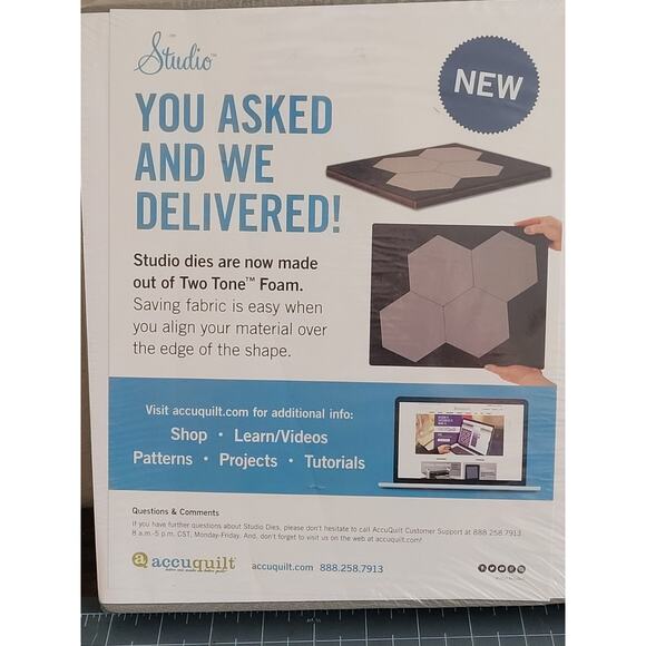 AccuQuilt Studio Fabric Die Cutter APPLE CORE #55068 Jumbo NEW Sealed - Picture 2 of 3